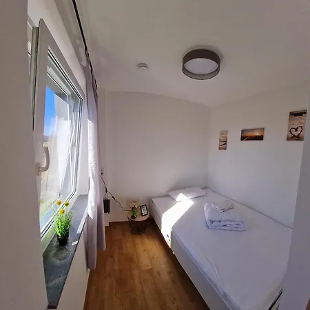 Daire Moderne Wohlfuehlferienwohnung In *