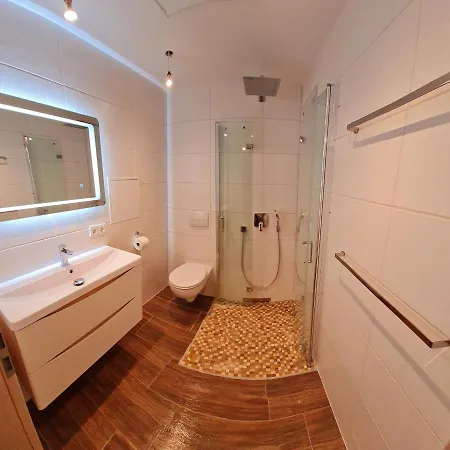 Daire Moderne Wohlfuehlferienwohnung In *